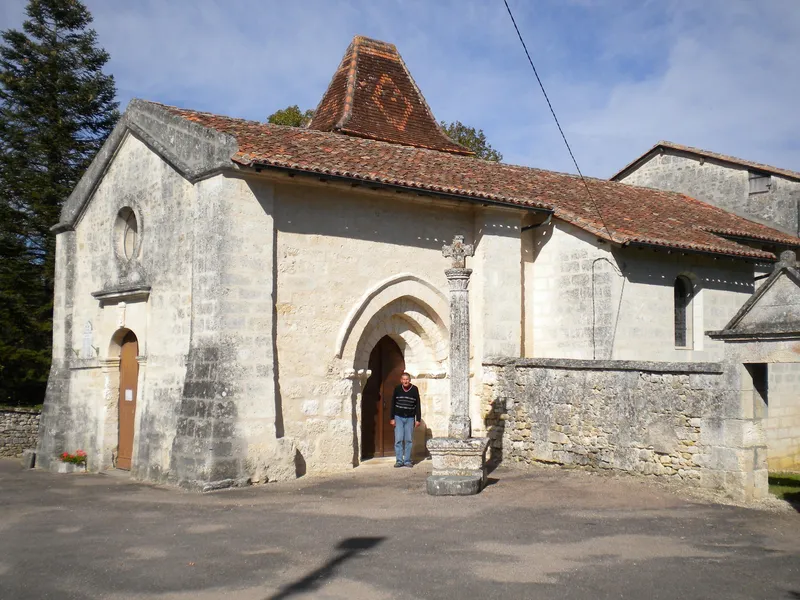 Vue de Sainte-Croix-de-Mareuil, Dordogne